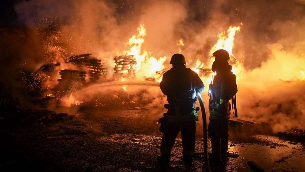 Удары по Брянску, шлепки по-киевски: щемящиеся в ЕС обрушились на Трампа