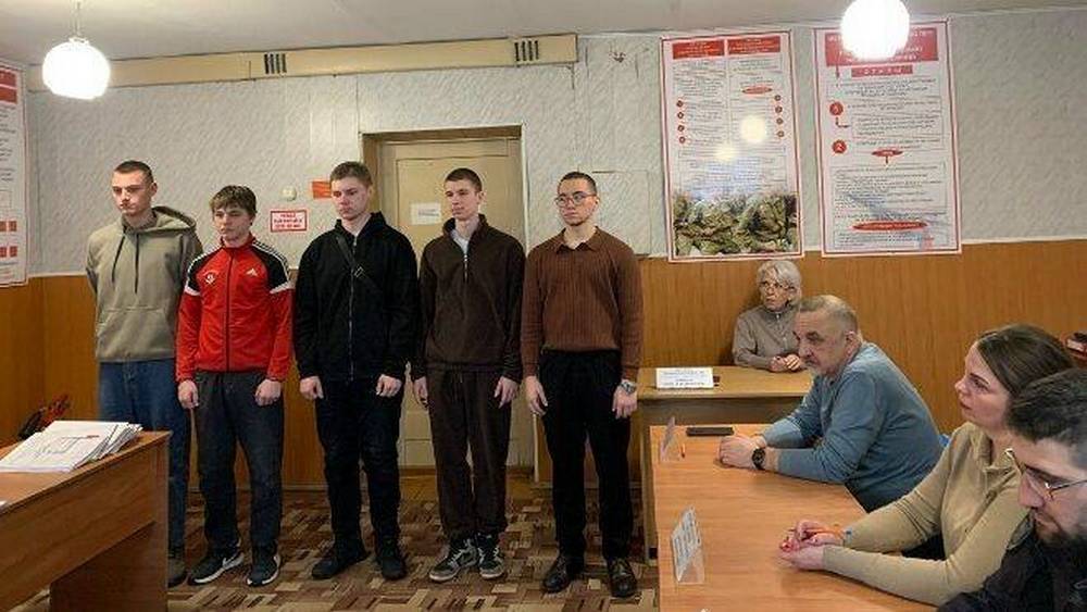 Власти Стародуба: призывники выразили желание служить в армии