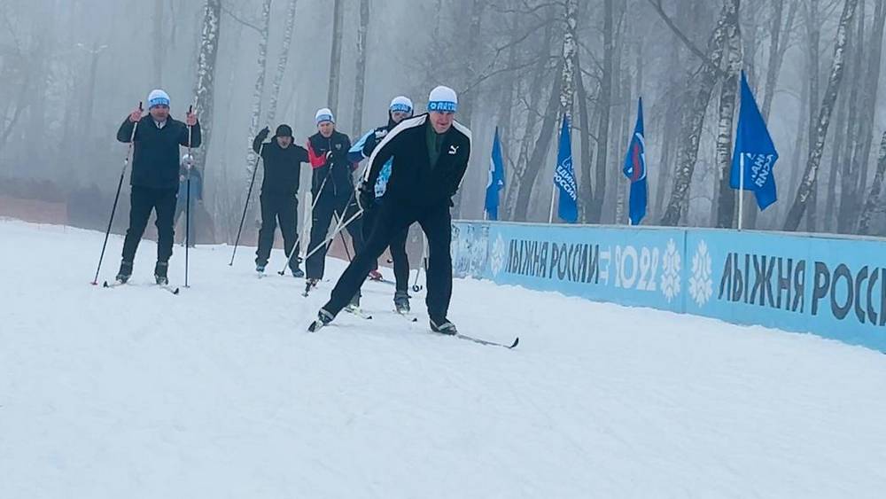 На «Лыжне России» брянский губернатор сообщил о главной задаче − новом стадионе