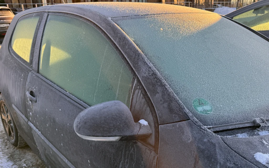 Роспотребнадзор предупредил брянцев об опасной стеклоомывайке с метанолом