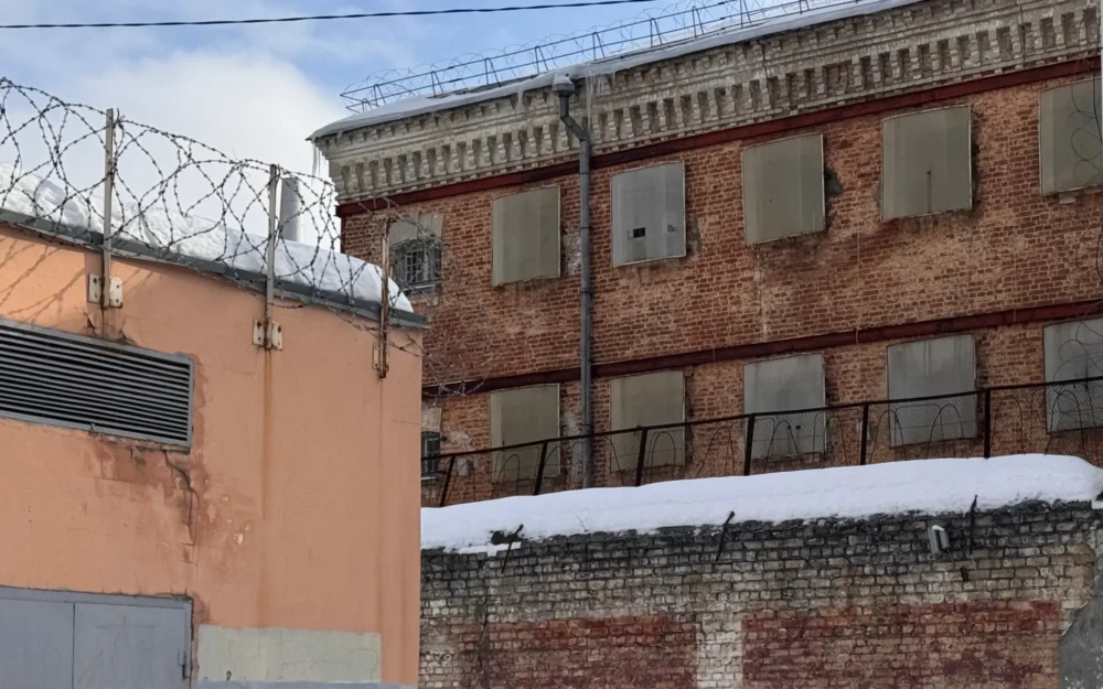 Мастер спорта и экс-полицейский остался в брянском СИЗО по делу о фальшивках