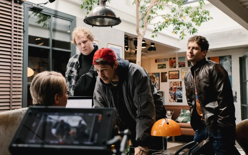 Снежинки ртом ловили: Wink поможет пережить последний месяц зимы