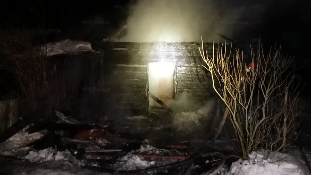 В Дубровском районе в сгоревшей бане погиб 61-летний мужчина