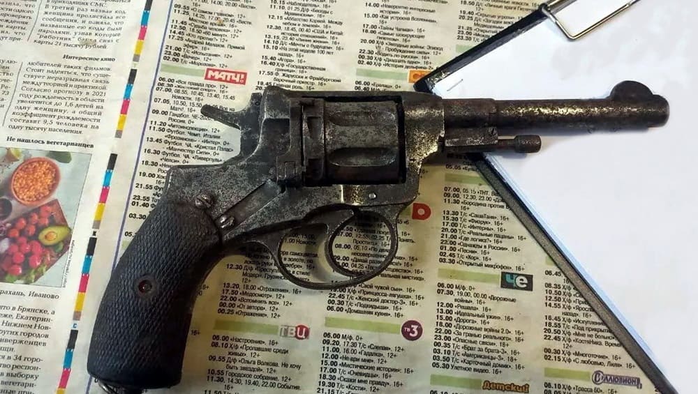 В Новозыбкове пожилого брянца начнут судить за наган в гараже