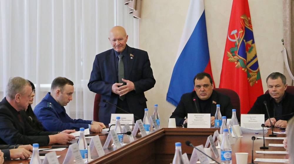 В Брянской областном думе обсудили вопросы промышленной политики