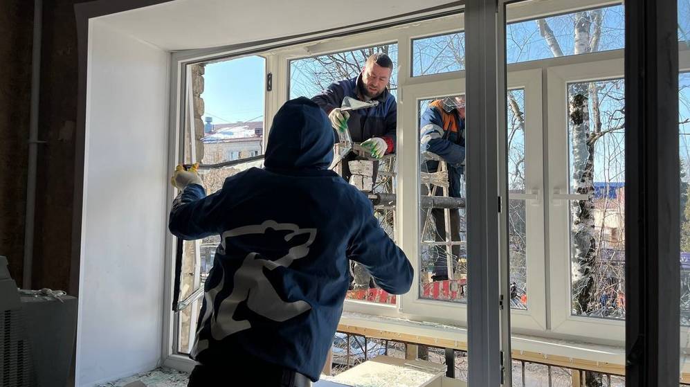 «Единая Россия» и МГЕР оказывают всестороннюю помощь пострадавшим при ракетном ударе по Брянску