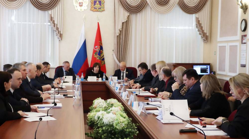 Брянская дума согласовала изменения в областное и федеральное законодательство