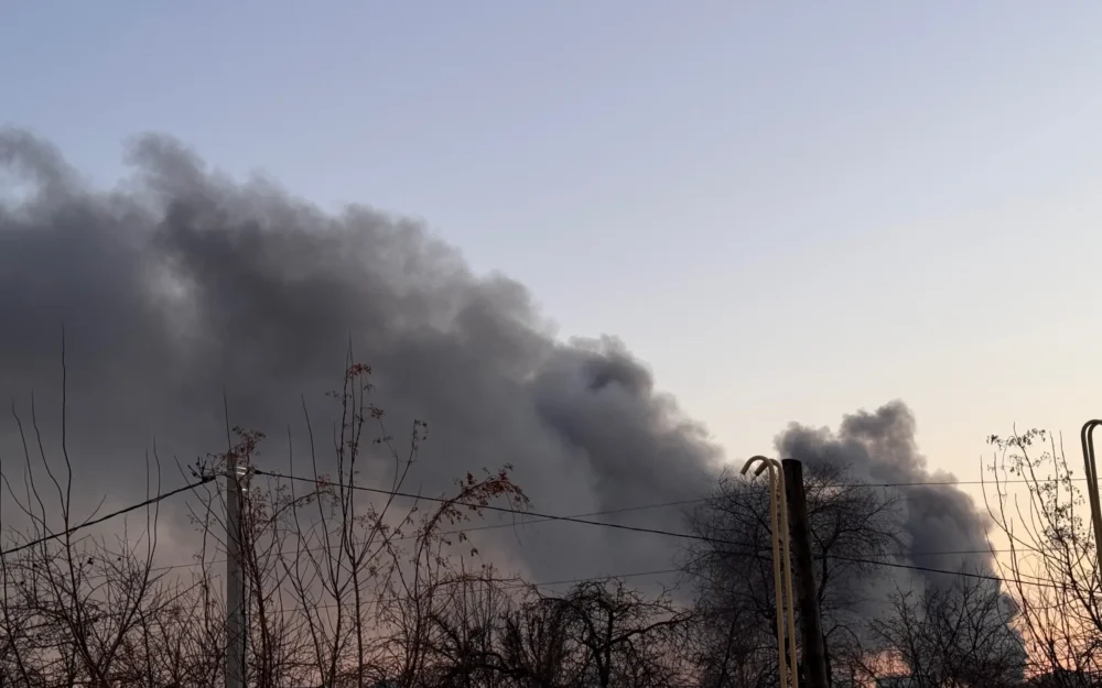 Жителей Брянска призвали уйти с улиц города и закрыть окна