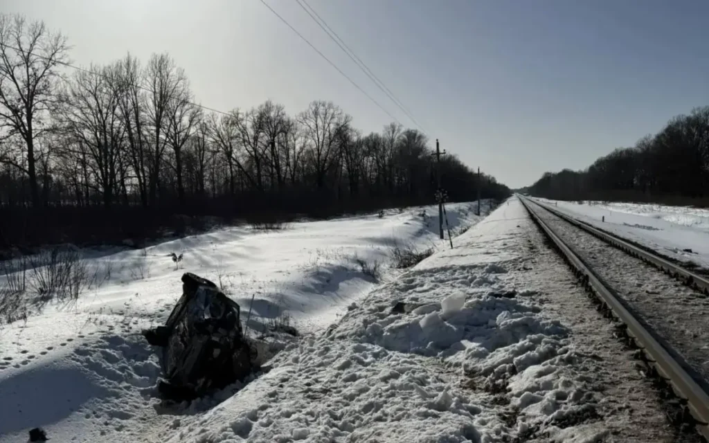 СК выяснит обстоятельства гибели 2 человек на переезде в Брянской области