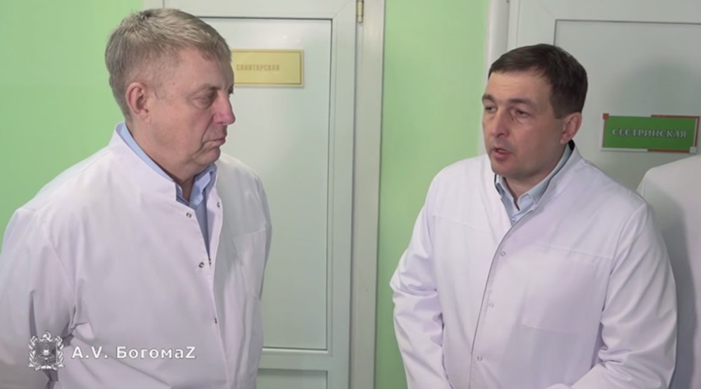 Брянский губернатор навестил в больнице пострадавших при ракетном ударе