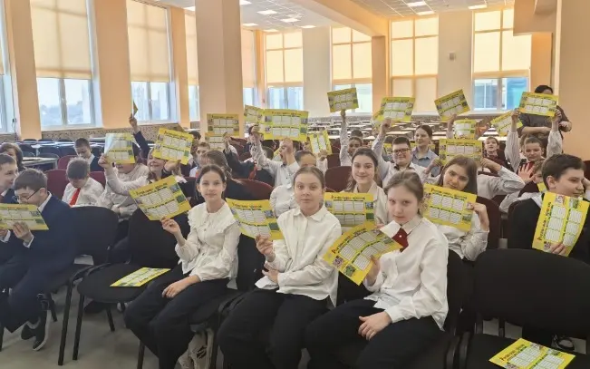 Брянские энергетики напомнили школьникам о правилах электробезопасности