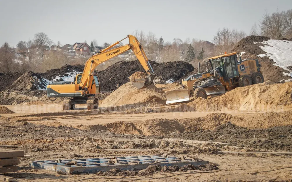 В Брянске строители дублёра Карачижской стали укладывать геотекстиль