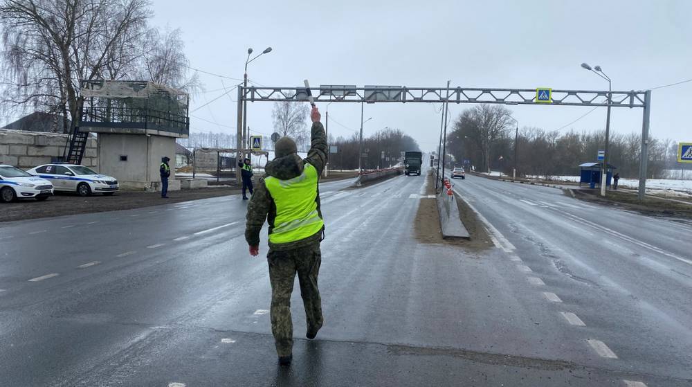 На дорогах Брянской и Орловской областей военная автоинспекция начала массовые проверки