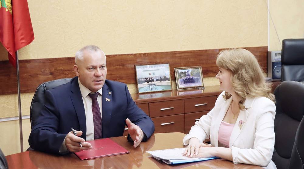 Валентин Суббот провел рабочую встречу с руководителем регионального казначейства