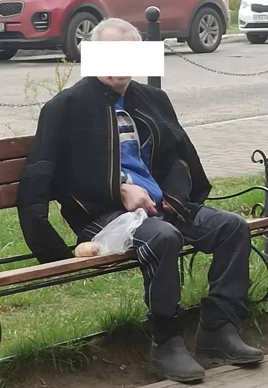 Жители Брянска помогли потерявшему память мужчине