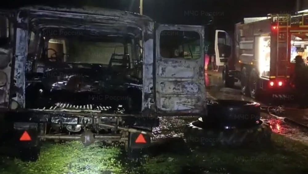 В Карачеве Брянской области сгорел микроавтобус