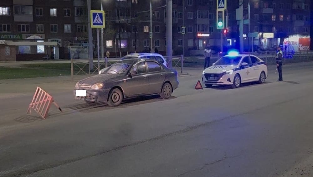 В Брянске автомобиль Chevrolet сбил перебегавшего дорогу 12-летнего мальчика