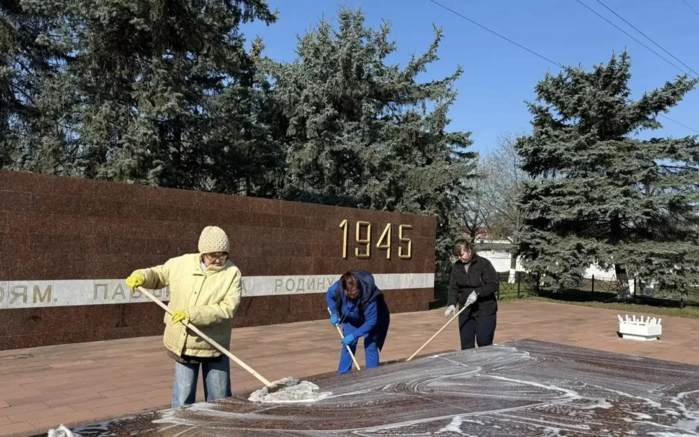 В Брянске 18 апреля прошел общегородской субботник 