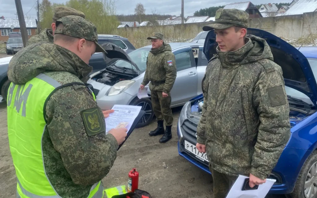 В армии стартовала ежегодная апрельская акция по безопасности на дорогах