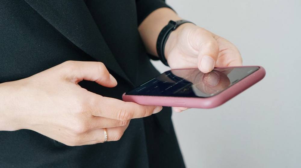 Мошенники стали чаще использовать сложные схемы с несколькими звонками в адрес брянцев