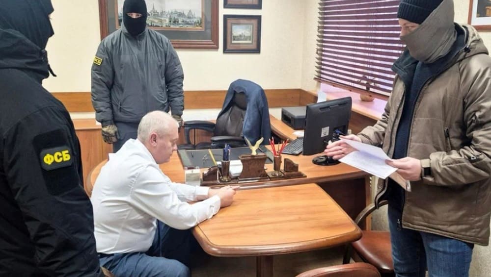 Директор «Брянскоблтехинвентаризации» подписал контракт с Минобороны