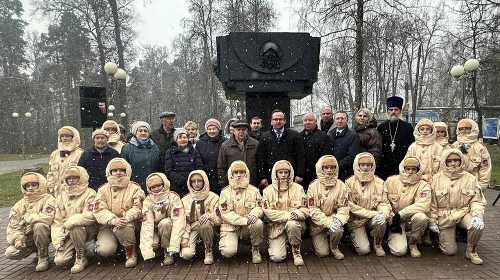 Священник принял участие митинге в урочище «Лесные сараи»