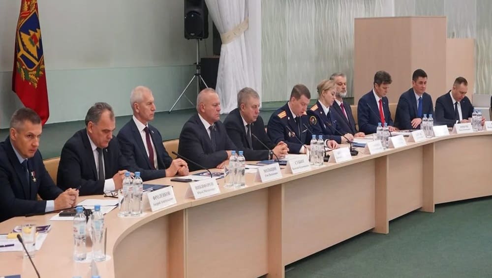 В брянских школах с детьми будут работать 513 советников директоров по воспитанию