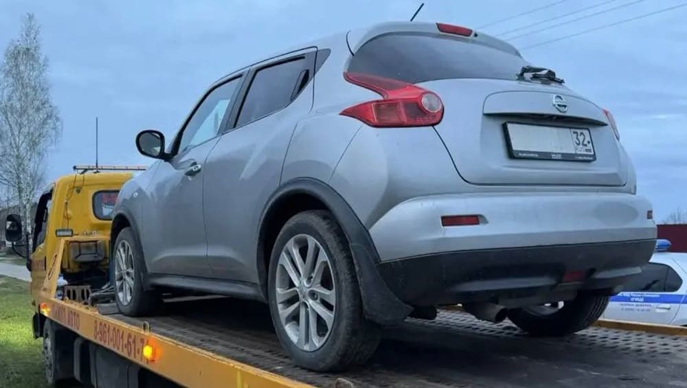 В Мглинском районе полиция ночью задержала автомобиль с пьяным подростком