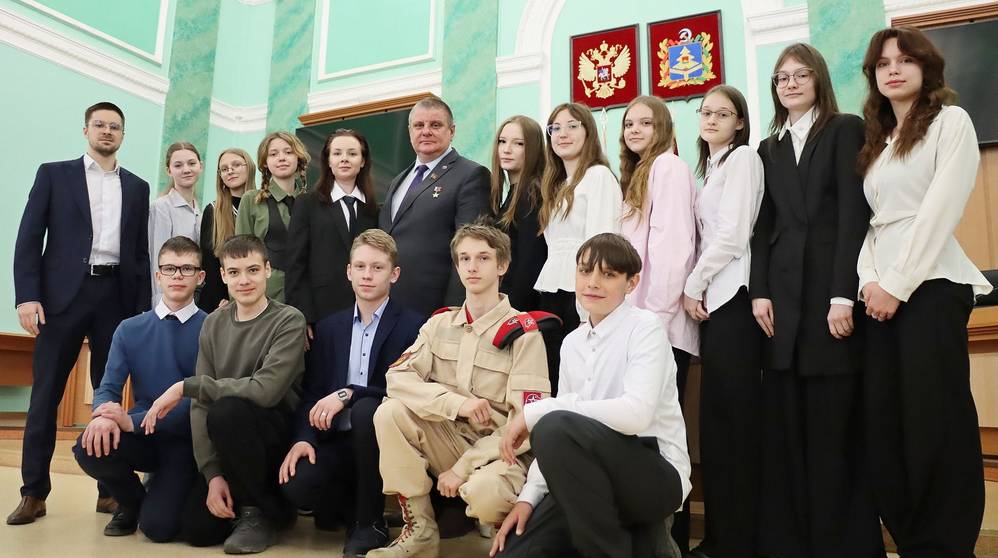 Патриотизм и гражданская позиция – на повестке Молодежного парламента Брянской области