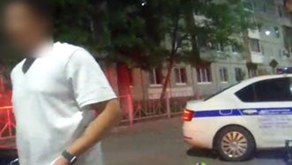 В Брянске пьяный подросток на мотоцикле попытался скрыться от ДПС