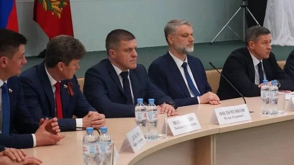 Брянские депутаты и сенаторы помогут Ковальчуку: это стало ясно по их молчанию