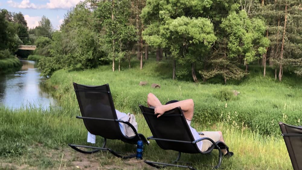 Брянцам дали длинные выходные, что поесть «химии» и перелететь в январь