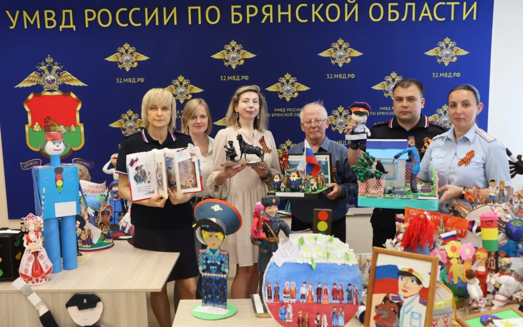 В Брянске выбрали лучшие детские работы конкурса «Полицейский Дядя Стёпа — 2026»