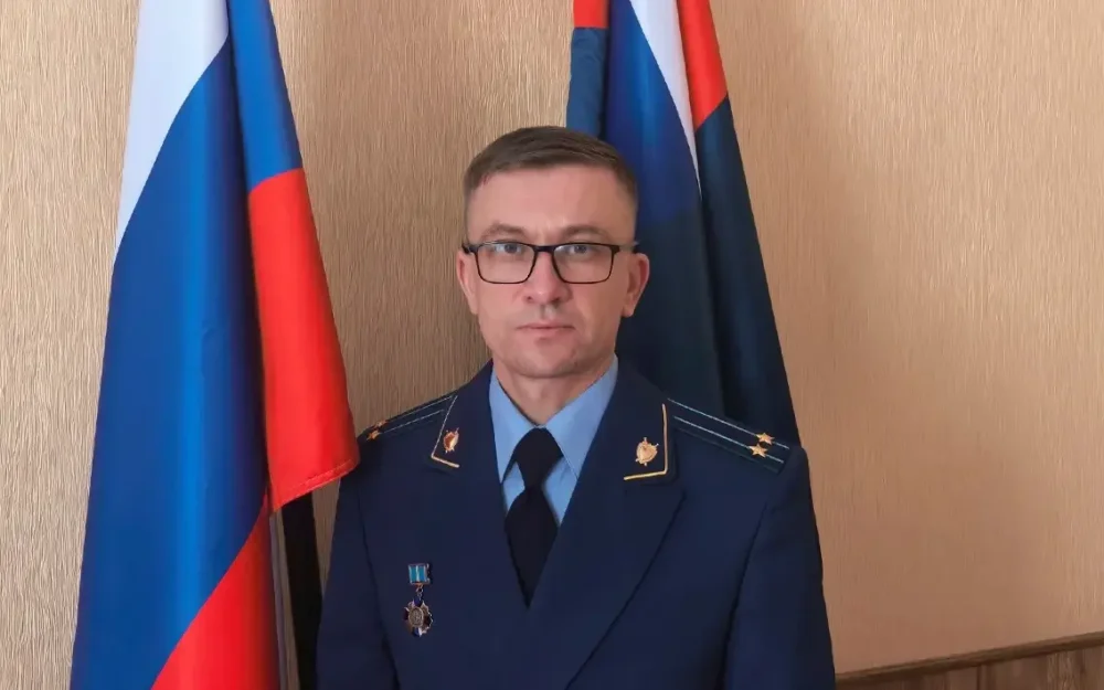 Алексей Перевозчиков стал прокурором Комаричского района Брянской области