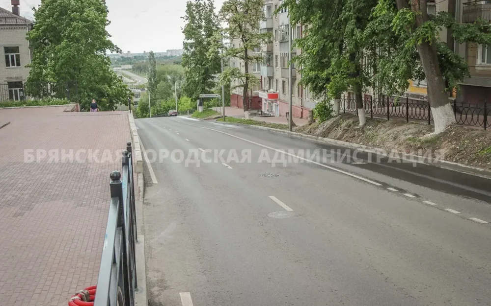 В Брянске при ремонте улицы Горького откопали коммуникации 40-х годов 20 века