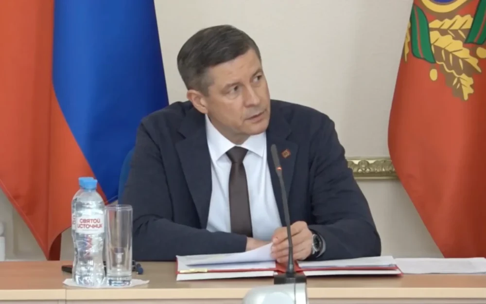 Егор Ковальчук поручил обновить парк дорожной техники в Брянской области