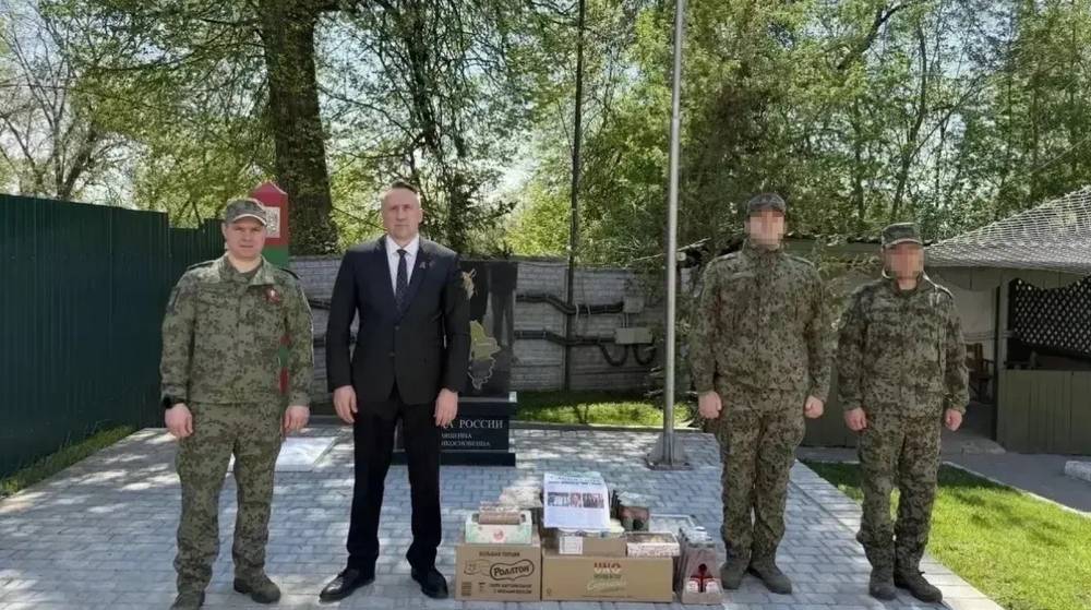 Гуманитарную помощь бойцам в зону СВО и приграничье отправили активисты «Единой России»