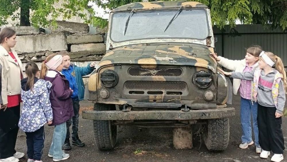 В Локте УАЗ «Непобедимый» займёт почётное место в сквере Мужества
