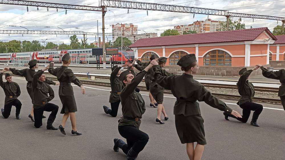 Вальс Победы: Духовой оркестр выступит на вокзале Брянск-Орловский