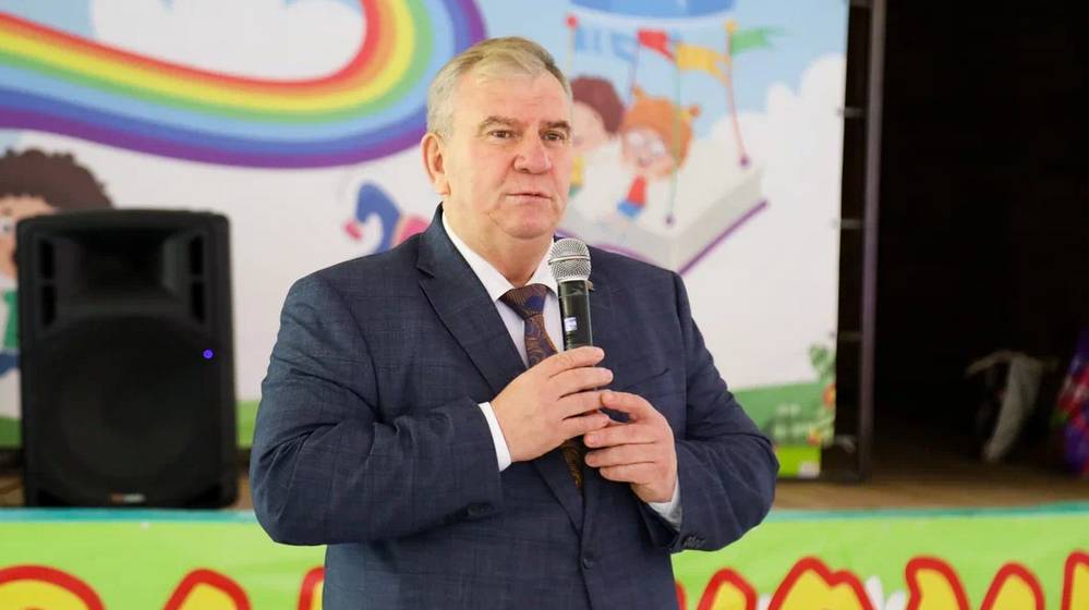 В брянском поселке Локоть дети побывали на празднике улыбок