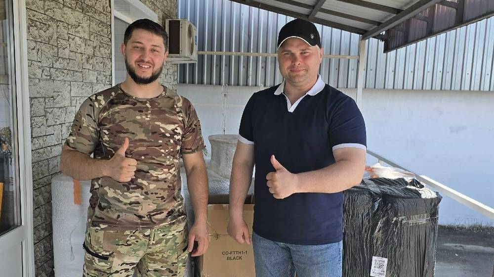 Брянский депутат передал очередную партию строительных материалов бойцам