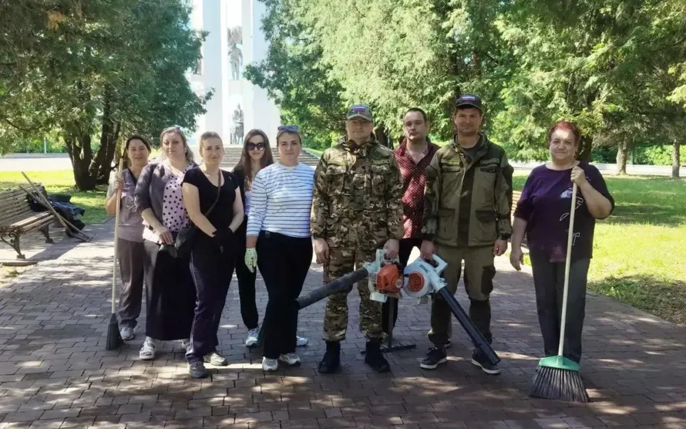 В Брянске прошёл традиционный пятничный марафон чистоты