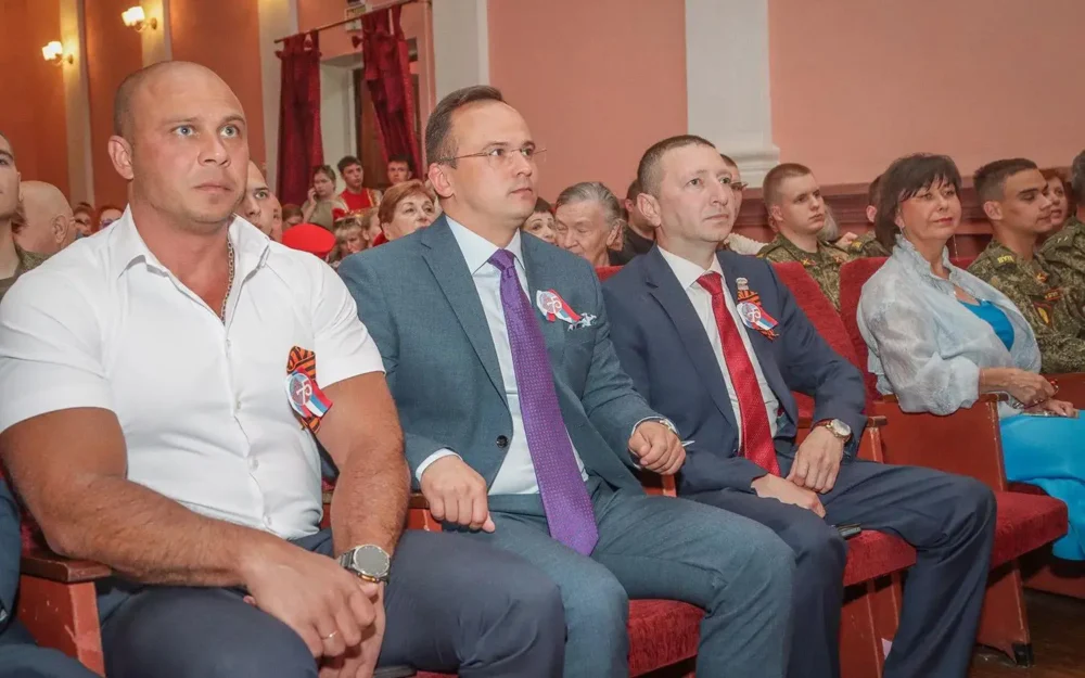 В Брянске пообещали ускорить установку памятника Олегу Брянскому