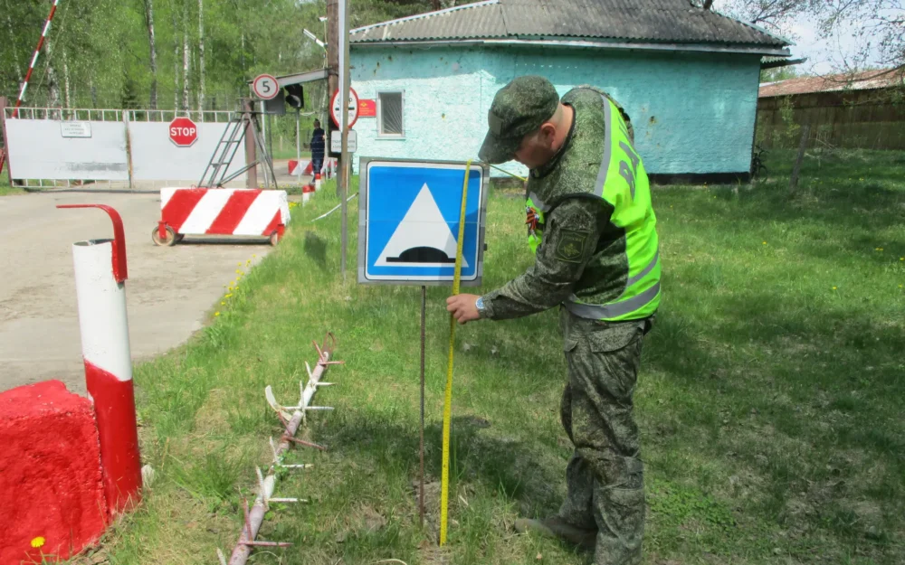 Военные автоинспекторы провели в воинских частях акцию «Дорожный надзор»