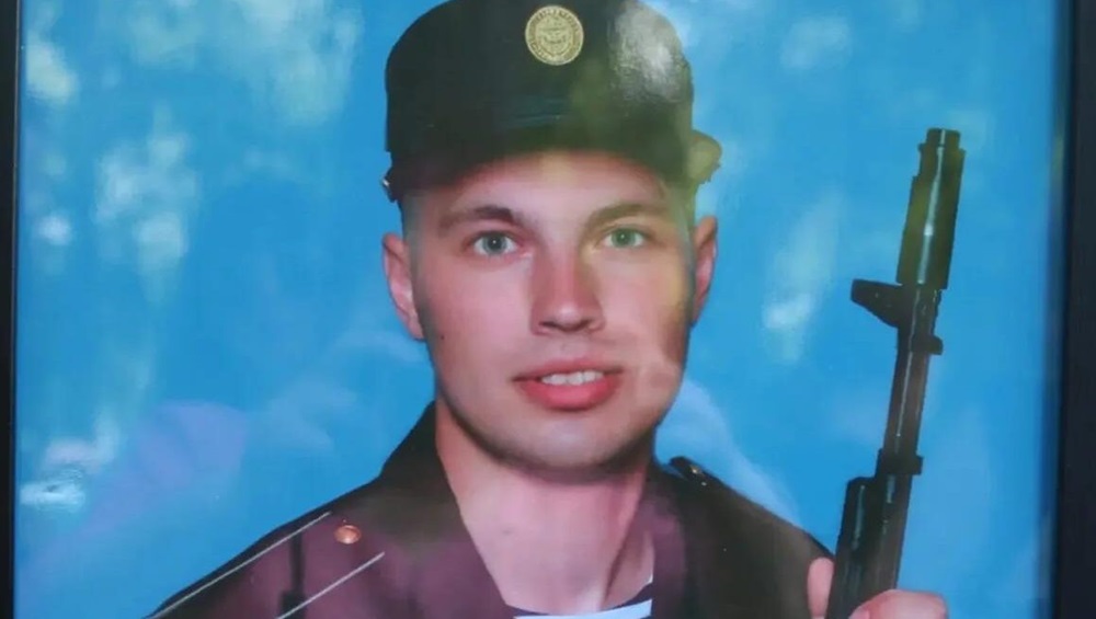 В Рогнединском районе простились с погибшим в СВО 26-летним Кириллом Анофренковым