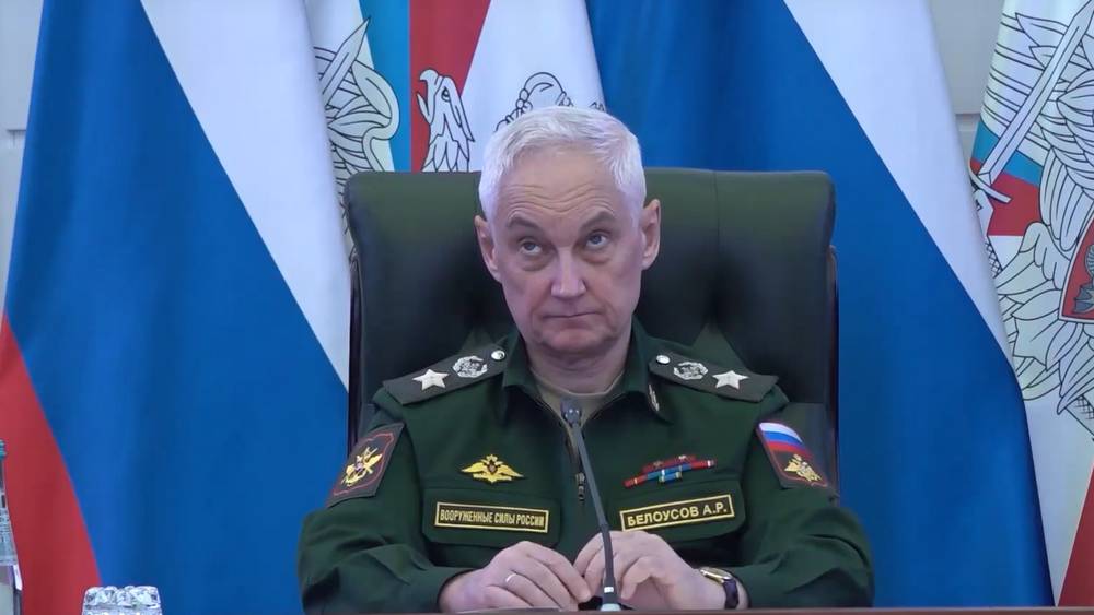 Смущенный Брянском генерал заявил, что Россия затевает что-то серьезное