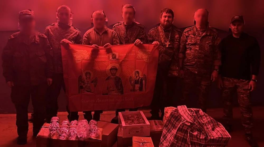 Военный священник Брянской епархии благословил штурмовой отряд на выполнение боевой задачи