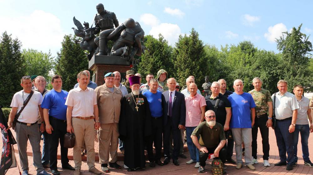 Вечная слава ветеранам боевых действий! В Брянске почтили память павших Героев
