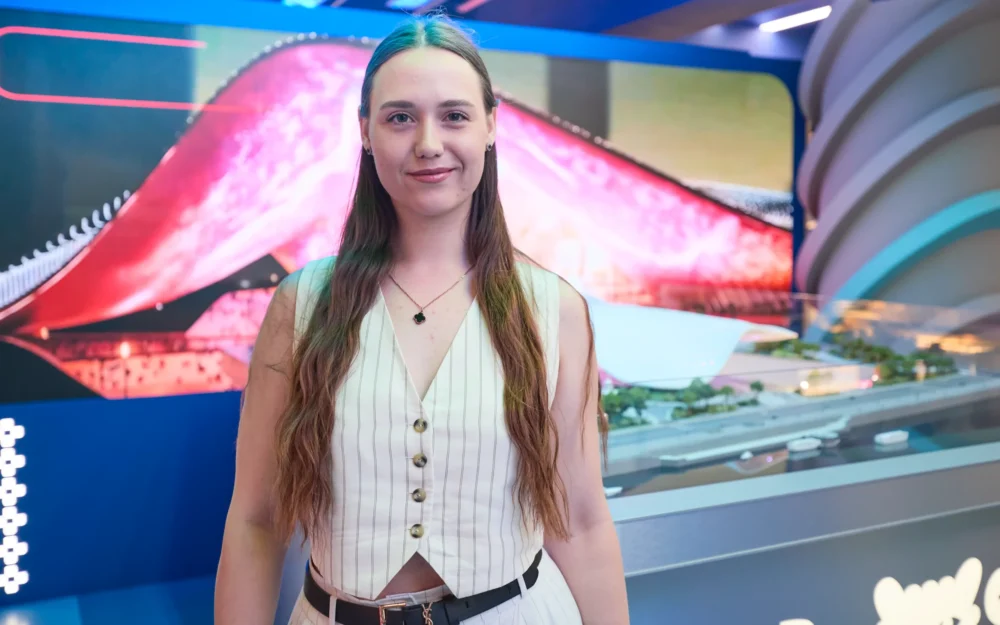 Выпускница БГУ представила Брянскую область на студенческом выпускном в Москве