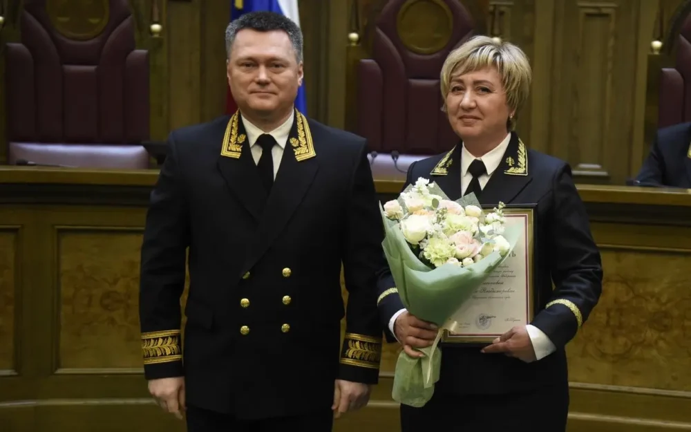 Председатель Верховного суда России наградил судей из Брянской области